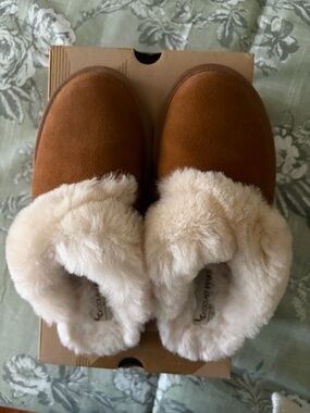 Koolaburra by UGG Slippers